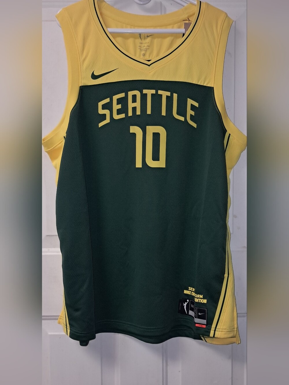 NWT Nike WNBA Explorer Ed. Seattle Storm Sue Bird Womans XXL (56) Jersey.